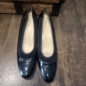 Like new Ron White leather heels